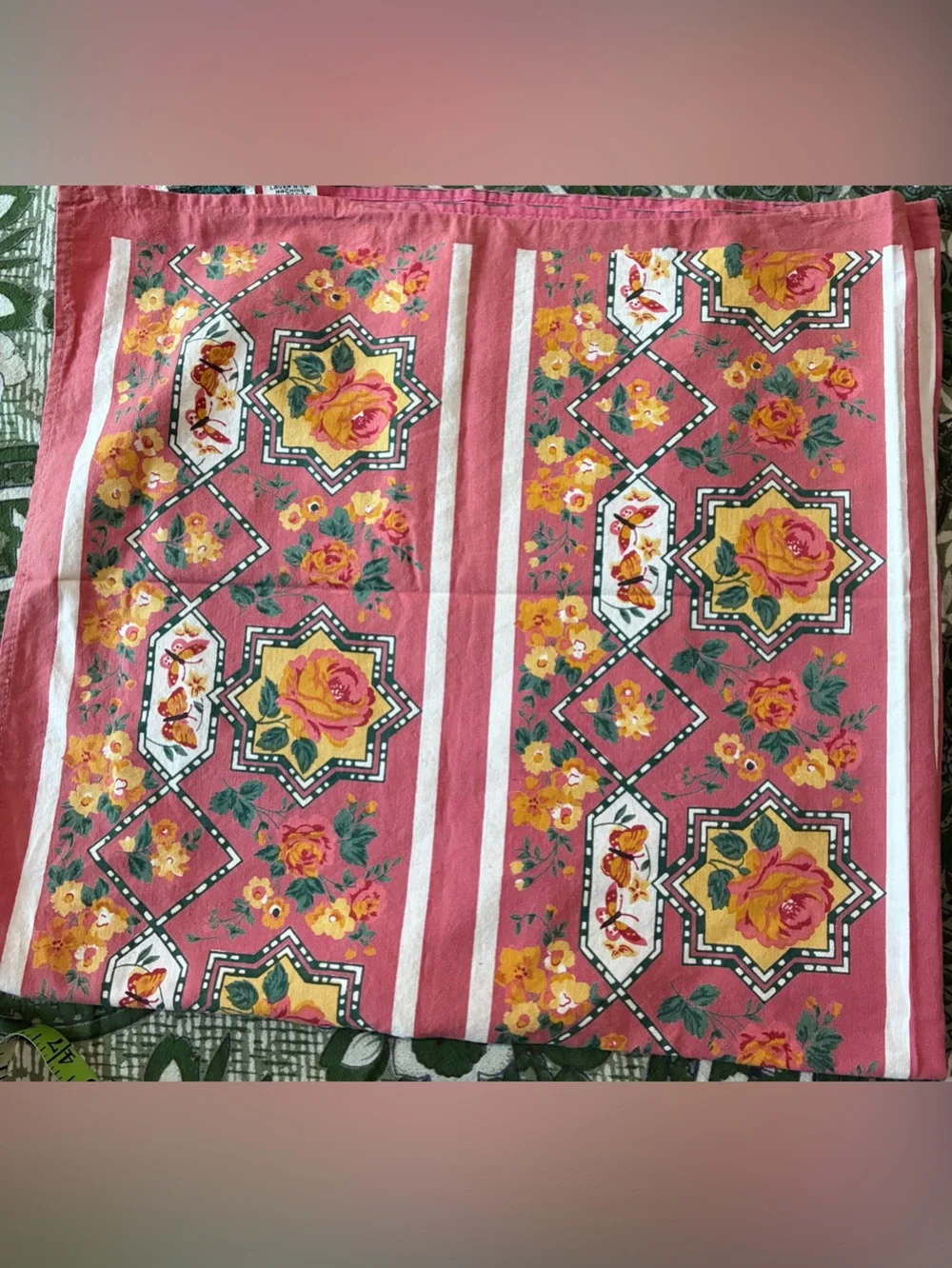 Vintage ‘93 April Cornell 36x34” Tablecloth. This vintage fabric is the 